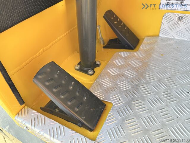 Four-way forklift Combilift C3000 GAS TRIPLEX 7600MM FREE-LIFT
