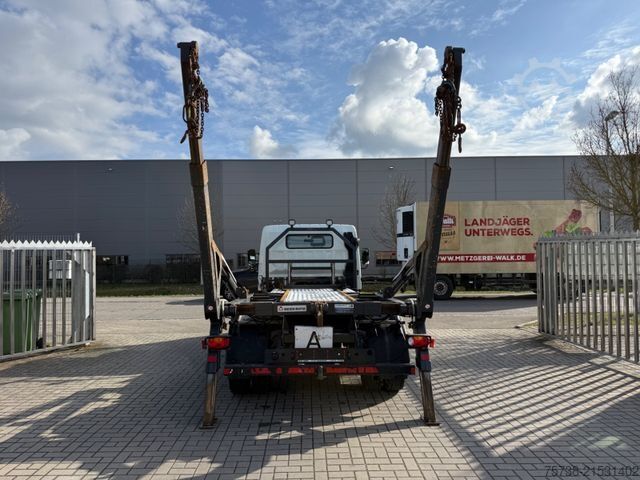 Transporter mit Kipper FUSO Canter 7C18 Absetzkipper VERBREITERBAR/Klima