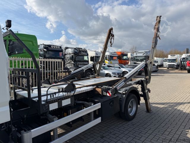 Transporter mit Kipper FUSO Canter 7C18 Absetzkipper VERBREITERBAR/Klima