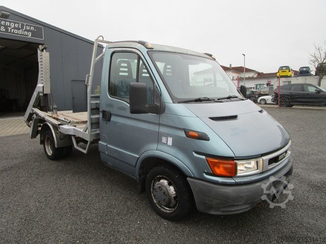 Transporter mit Kipper IVECO Daily 35C13  *Teleskop Absetzkipper+AHK+3-Sitze*