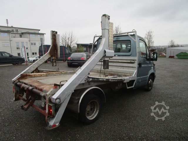 Transporter mit Kipper IVECO Daily 35C13  *Teleskop Absetzkipper+AHK+3-Sitze*