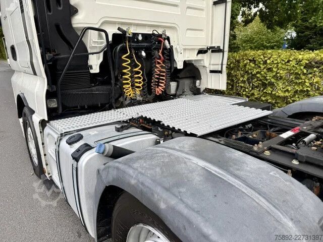 Standard-SZM MAN TGX 26.460 / 6x2 / Liftachse / Euro6