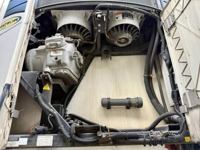 Kühl-/Tiefkühltransport Pacton Carrier Vector 1850/3 x Achsen PBW/Lenk + Lifta...