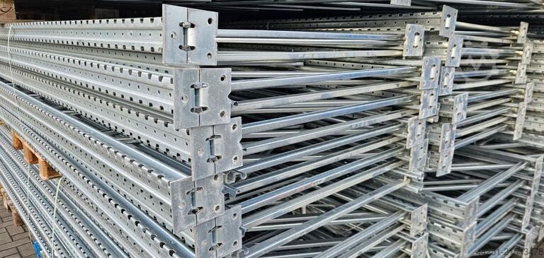 18,50m Palettenregal Höhe 10,3M 7 Ebenen Nagy PB-80