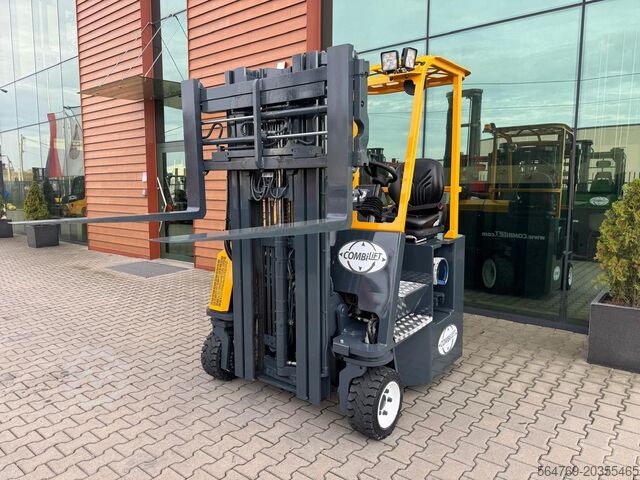 Vierwege-Gabelstapler Combilift CB3000// LPG // 2017 year /Toyota engine