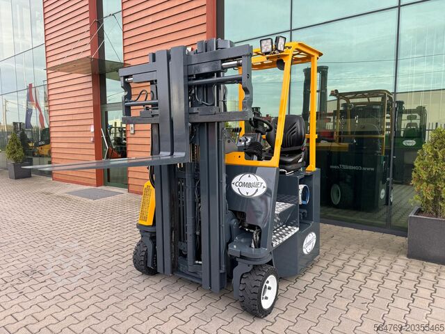 Four-way forklift Combilift CB3000// LPG // 2017 year /Toyota engine