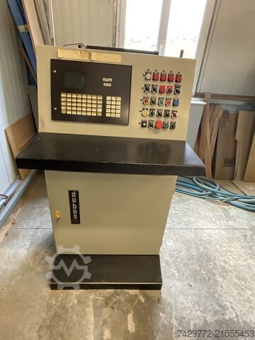 Bearbeitungszentrum mit Durchlauf Dubus CND 900