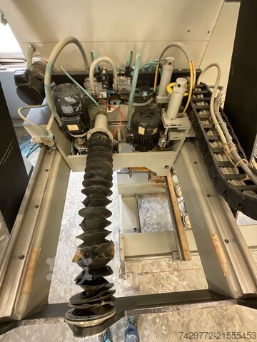 Bearbeitungszentrum mit Durchlauf Dubus CND 900