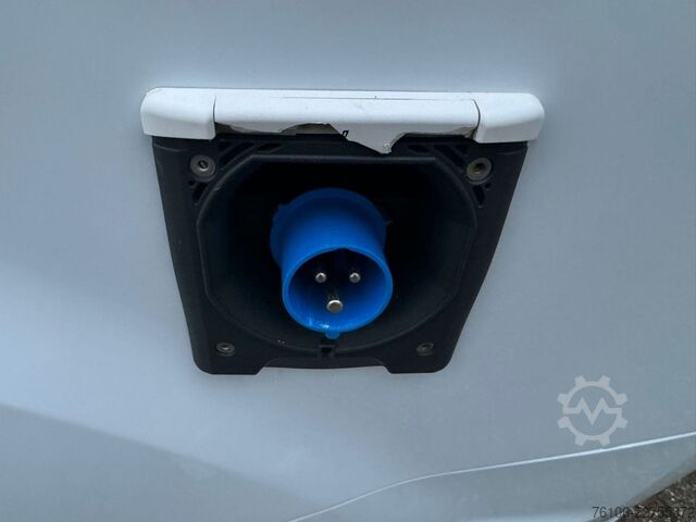 Refrigerator body van FORD Transit Custom Pharma*3 kammer*-30/+5/+22 Grad