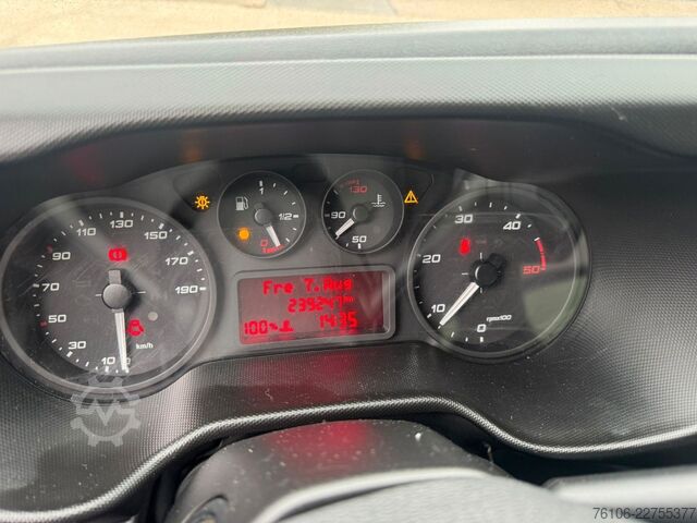 Kühltransporter IVECO Daily 35C14 Tiefkühlkoffer mit LBW **Carrier***