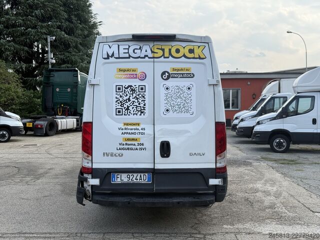 Panel van Iveco Daily 35-150