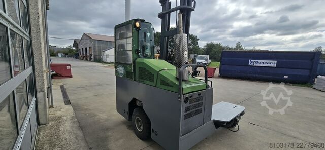 Side loader forklift Combilift C4000
