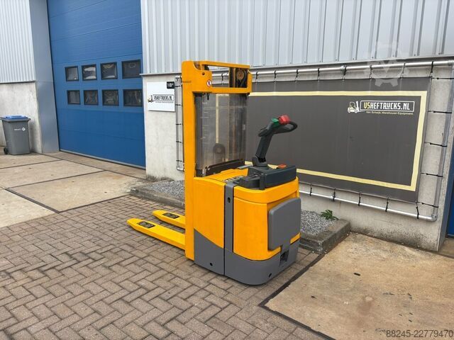 VS-23146 Elektrischer Triplex-Stapler Jungheinrich ERC Z14 JUNGHEINRICH ERC Z14