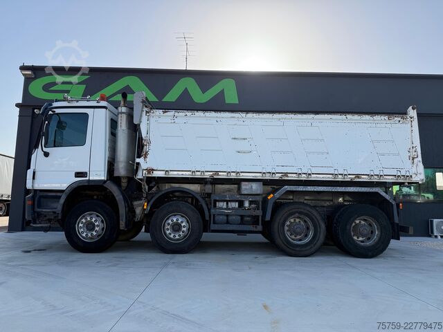 Dreiseitenkipper LKW Mercedes-Benz Actros 4151K Kipper 20cbm 8x4 Euro4