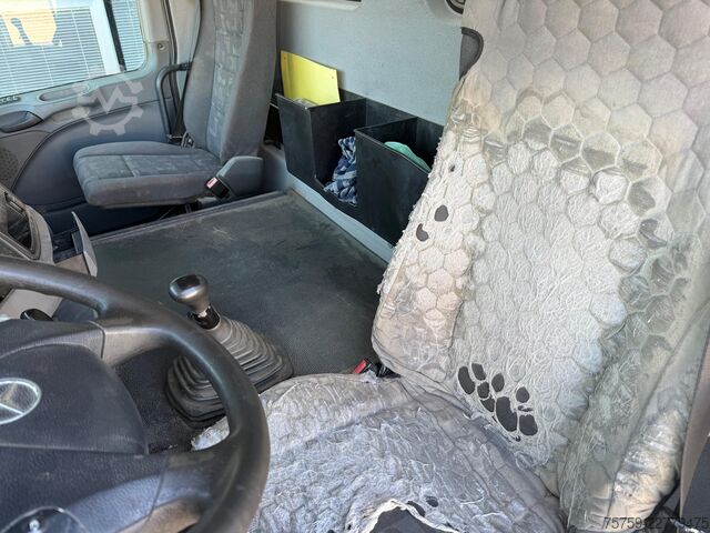 Dreiseitenkipper LKW Mercedes-Benz Actros 4151K Kipper 20cbm 8x4 Euro4
