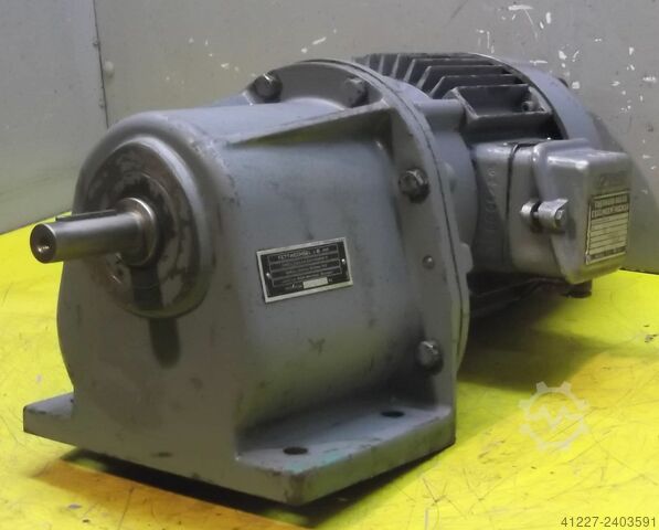 Gear motor 1.1 kW 33 rpm Bauer DO43/105