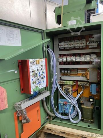 Univ. Werkzeugfräsmaschine mit Aktiv-Digitalanzeige, Universal Fräsmaschine, Bohr- Fräsmaschine DECKEL FP 1 - AktivDigital