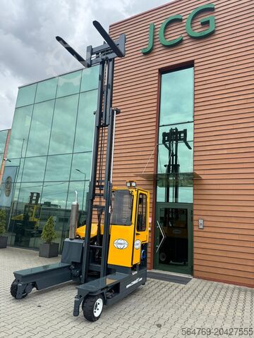 Vierwege-Gabelstapler Combilift C3000/ Mast 7500 mm /Teleskopic forks