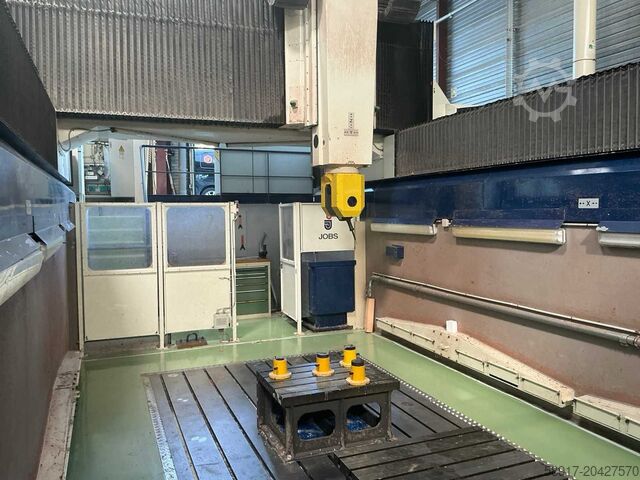Vertikal-Bearbeitungszentrum JOBS 5 AXES LINX DESIGN