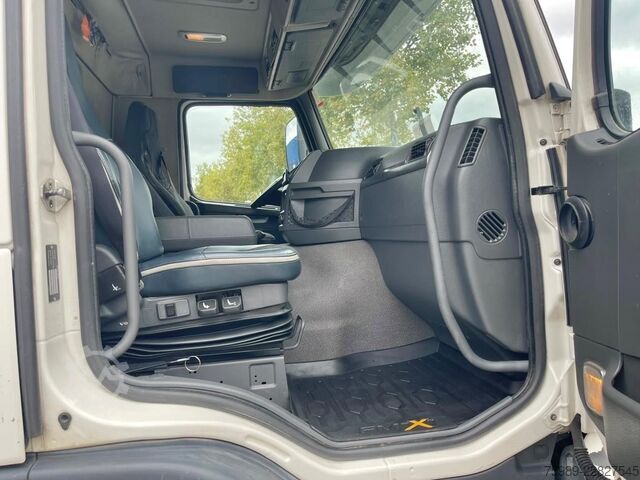 Silo Volvo FMX 460 VIJZEL,  6 COMPARTMENTS, REMOTE CONTROL