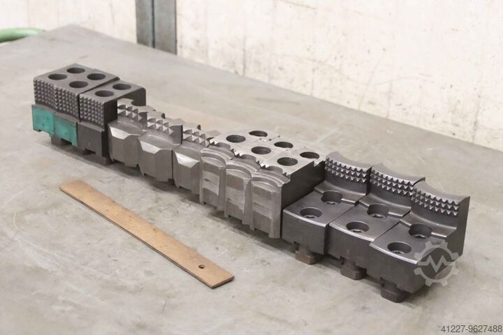 Interchangeable jaw power chuck, 4 sets unbekannt Aufnahme 29/21 mm