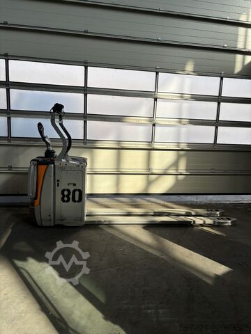 Electric Pallet Trucks Still EXH-SF20