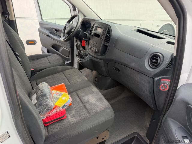 Panel van MERCEDES-BENZ Vito 111 CDI Klima AHK Tempomat Lang 3 Sitzer