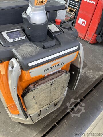 Electric Pallet Trucks Still EXH-SF20
