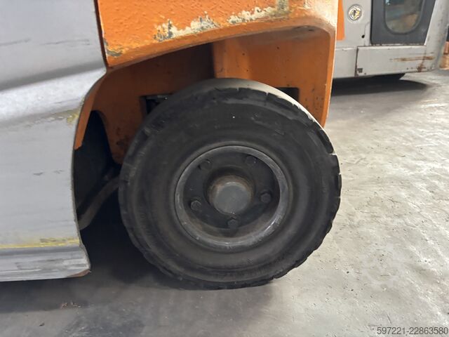 Electric - 4 wheels Still RX 60-25