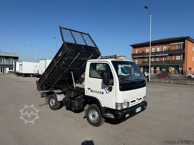 Tipper van Nissan CABSTAR TL 32