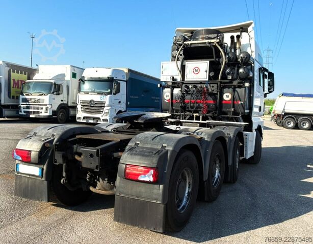 Standard tractor unit MAN 41.640 8x4