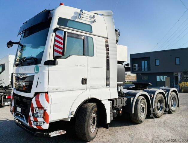 Standard tractor unit MAN 41.640 8x4