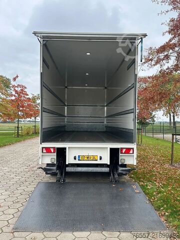 Koffer Pacton PACTON GESLOTEN AANHANGER MET LAADKLEP