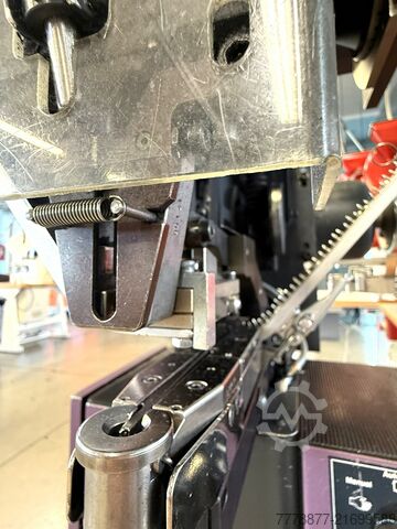 Halbautomatische Druckknopfmaschine – Doppelkopf Schäffer SH2000-160