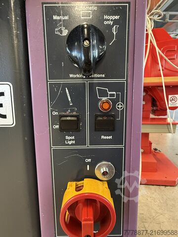 Halbautomatische Druckknopfmaschine – Doppelkopf Schäffer SH2000-160