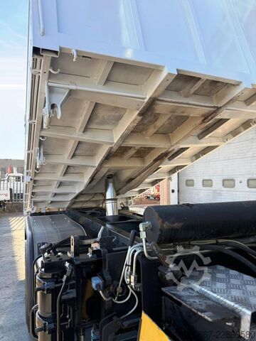 Tipper truck SCANIA CV P94