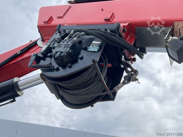 Truck with fixed flatbed and crane Iveco Eurocargo 180e28