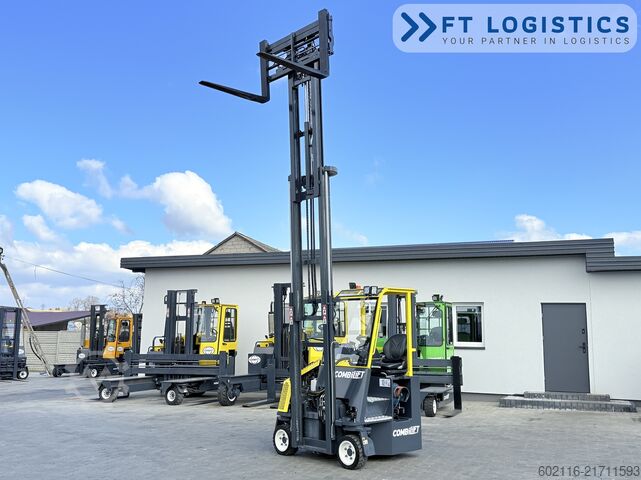 Vierwegestapler Combilift CB2500 GAS TRIPLEX 4900 FORK POSITIONER