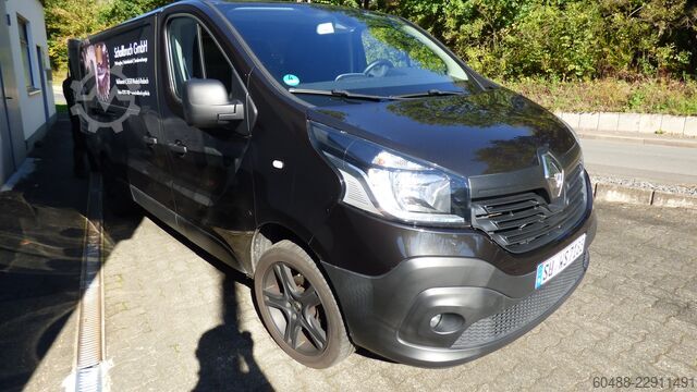 Transporter (amtl. Kennz.: SU-WS 7188) RENAULT TRAFIC DCI 140 ENERGY