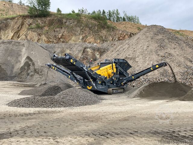 Screening plant Rubble Master RM HS3500M