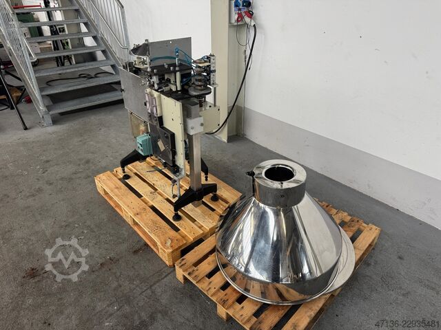 Orientator for sparkling wine corks SICK Oriomat 1-2