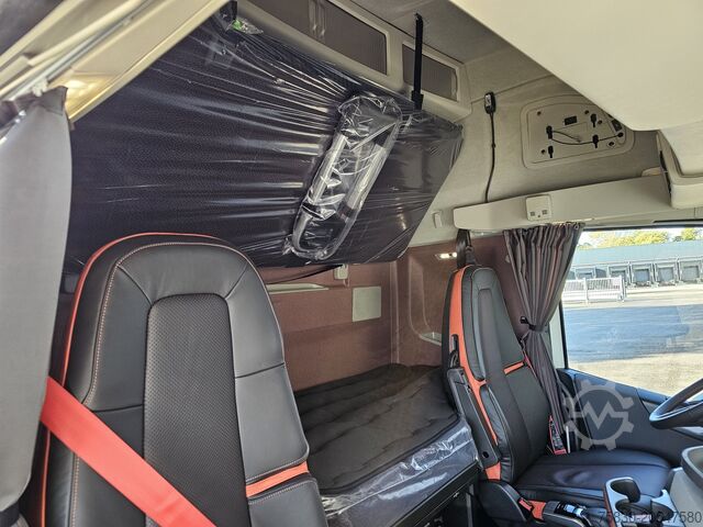 Standard-SZM Volvo FH 780 AERO / 6x2/4 / RETARDER / GLOBE XL