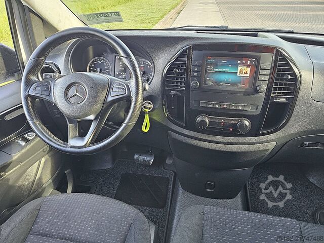 High-roof van MERCEDES-BENZ VITO 114 L2 Navi Automaat AC!