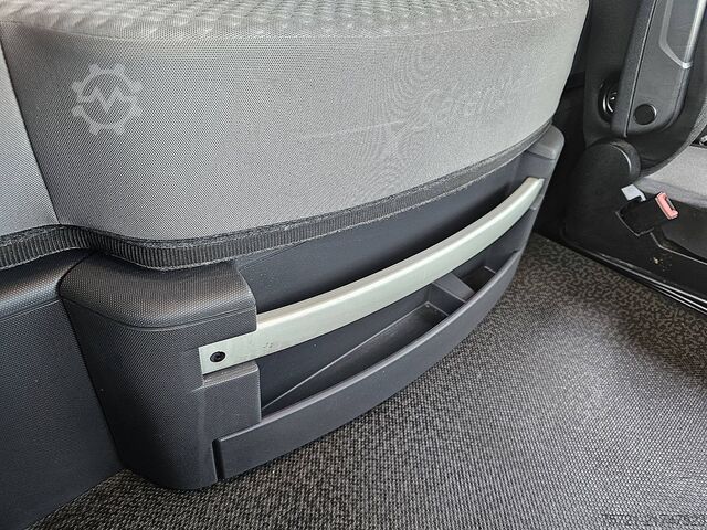 Standard-SZM RENAULT T 440