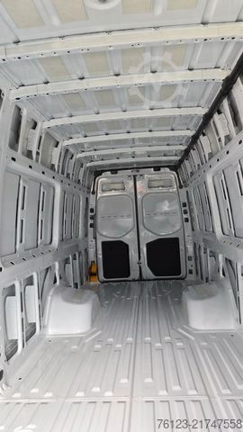 High top van MERCEDES-BENZ Sprinter III Kasten  519 CDI RWD 4x 4 Allrad