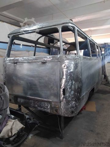 Kleinbus MERCEDES-BENZ Vorgänger Sprinter O 319 Samba mit Faltdach AC