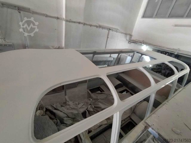 Kleinbus MERCEDES-BENZ Vorgänger Sprinter O 319 Samba mit Faltdach AC