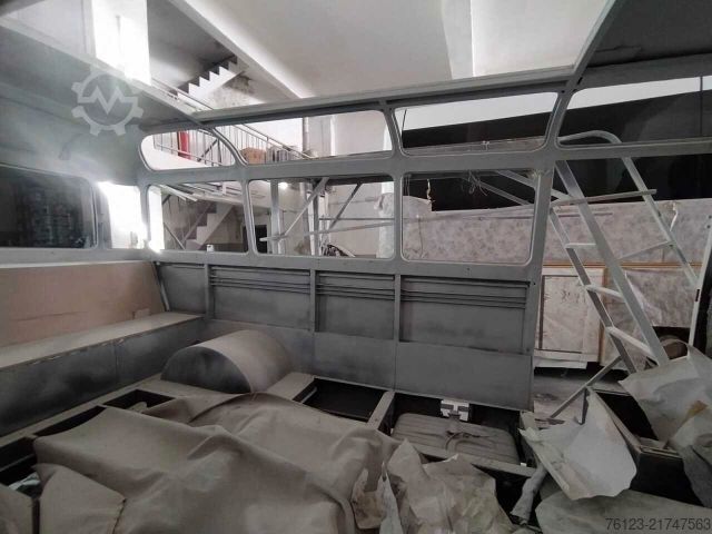 Kleinbus MERCEDES-BENZ Vorgänger Sprinter O 319 Samba mit Faltdach AC