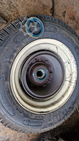 Kleinbus MERCEDES-BENZ Vorgänger Sprinter O 319 Samba mit Faltdach AC