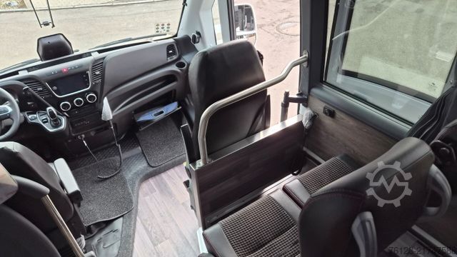 Kleinbus IVECO 2x Daily 70 Lagerfahrzrug Ferqui Sunrise 2,5 m B